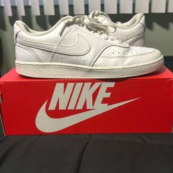 Nike Court vision low (size 9.5)