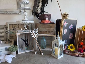 Farmhouse decor, Photography Props, Antiques, Wedding decor, Christmas 🎄 Decorations