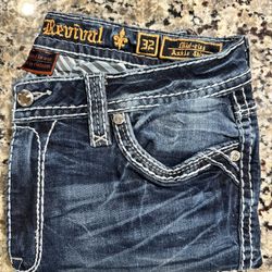 Rock Revival Jeans 👖 Woman’s (7) Pairs!