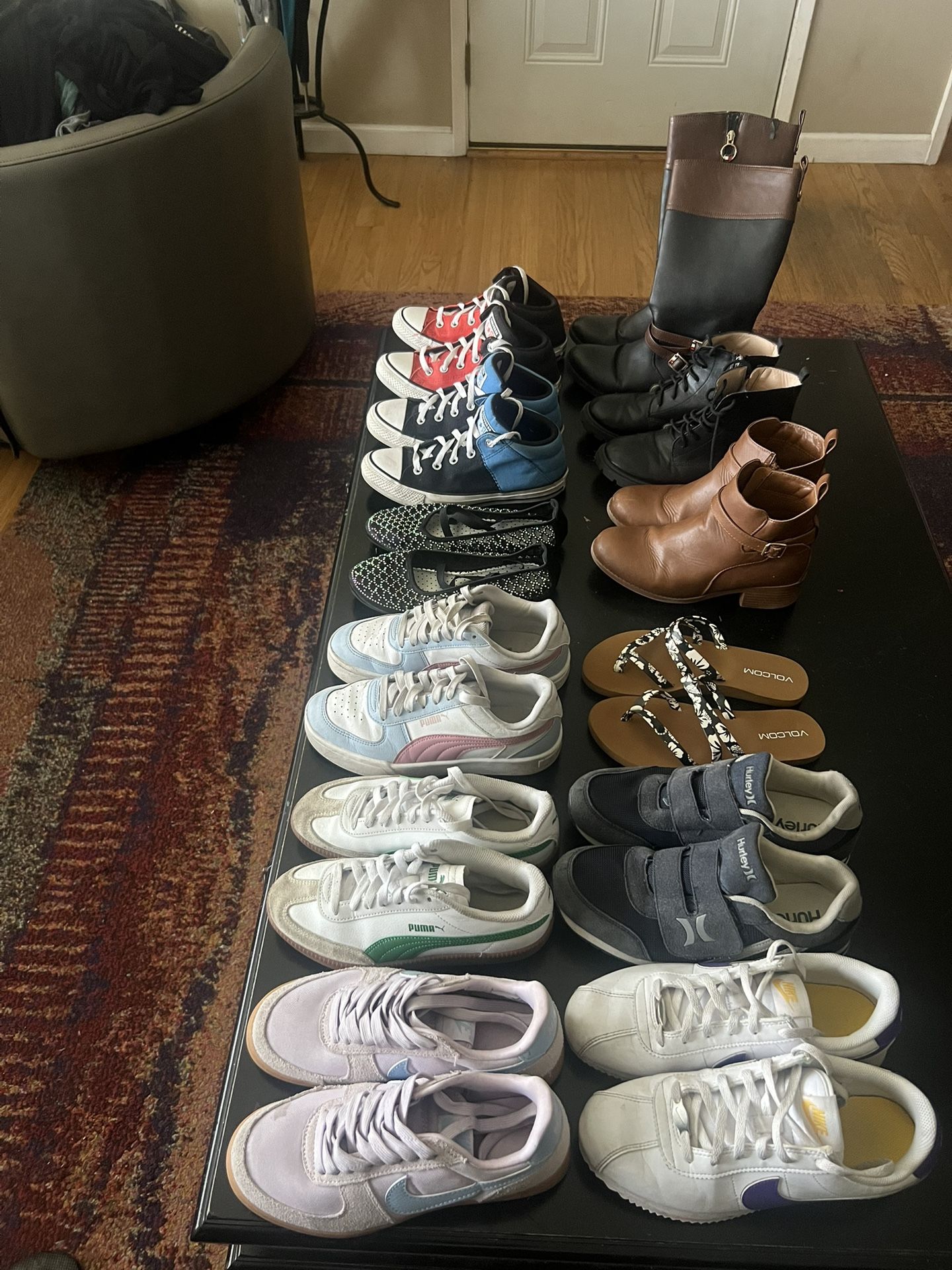 12 Pairs Big Girls Shoes Size 4/ 5