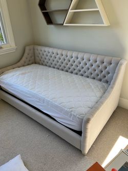 twin size day bed pottery barn