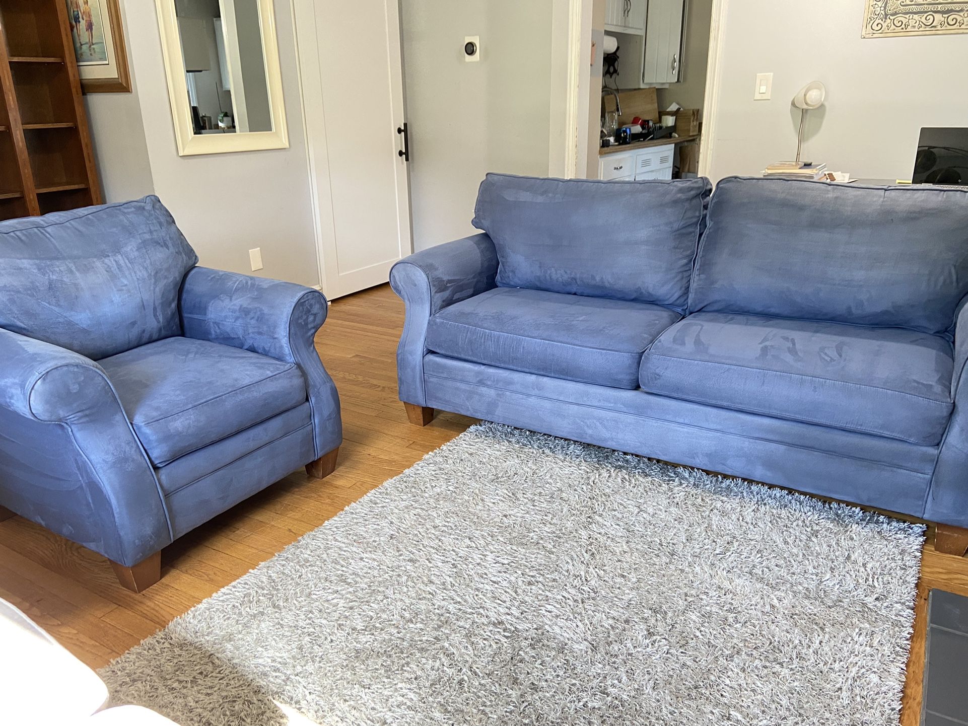 Broyhill Sofa Set