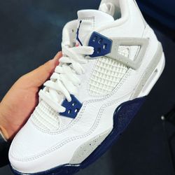 Air Jordan 4 Retro Midnight Navy Size 5Y/ Mens Size 5.0 / Women Size 6.5