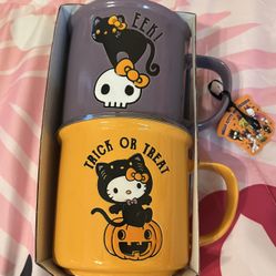 Hello Kitty Halloween Mugs