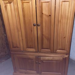 Cabinet/ Armoire 