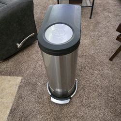 Kitchen Trash Can 