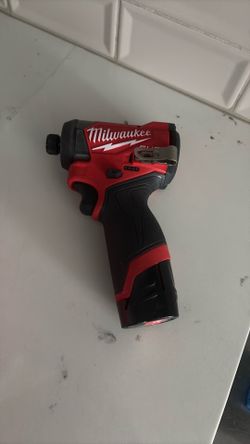 Milwaukee impact drill