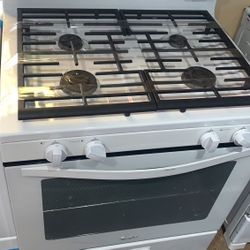 WHIRLPOOL WFG320M0BW 30-in 4 Burners 5.1-cu ft Freestanding Gas Range