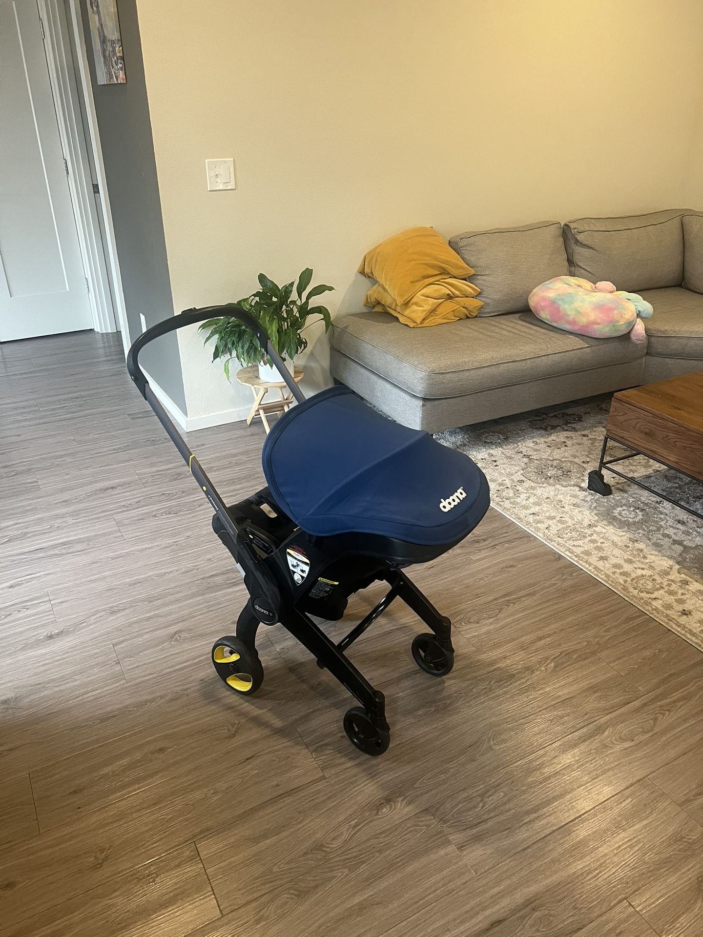 Donna Strollet Come With All Accessories