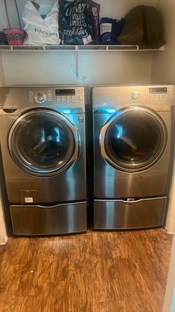 Washer and dryer set