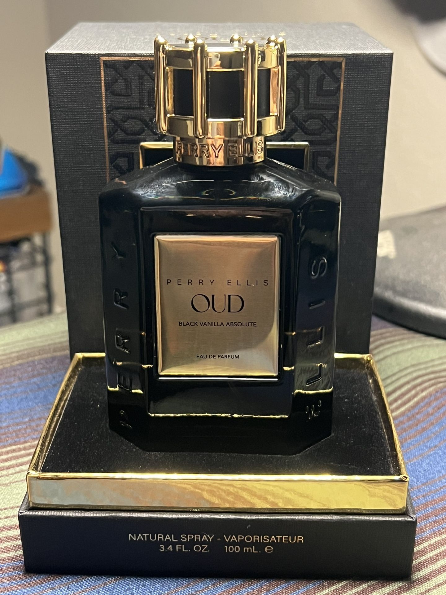Perry Ellis Oud Black Vanilla Absolute Cologne