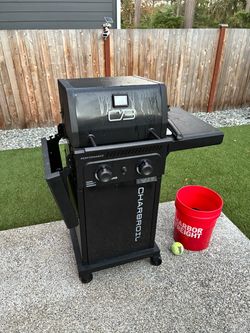 Char-Broil Performance Gas Grill