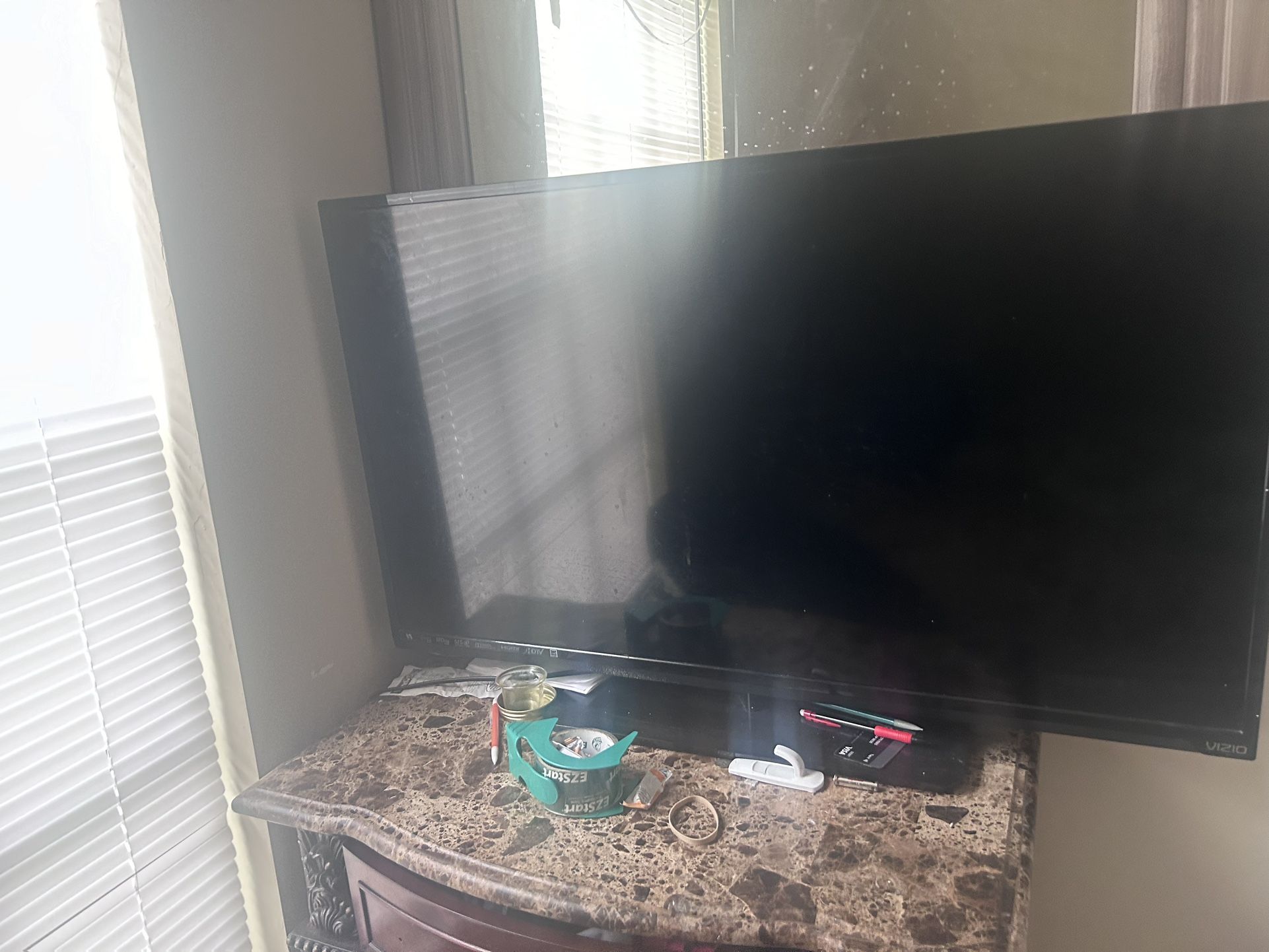 VIZIO TV