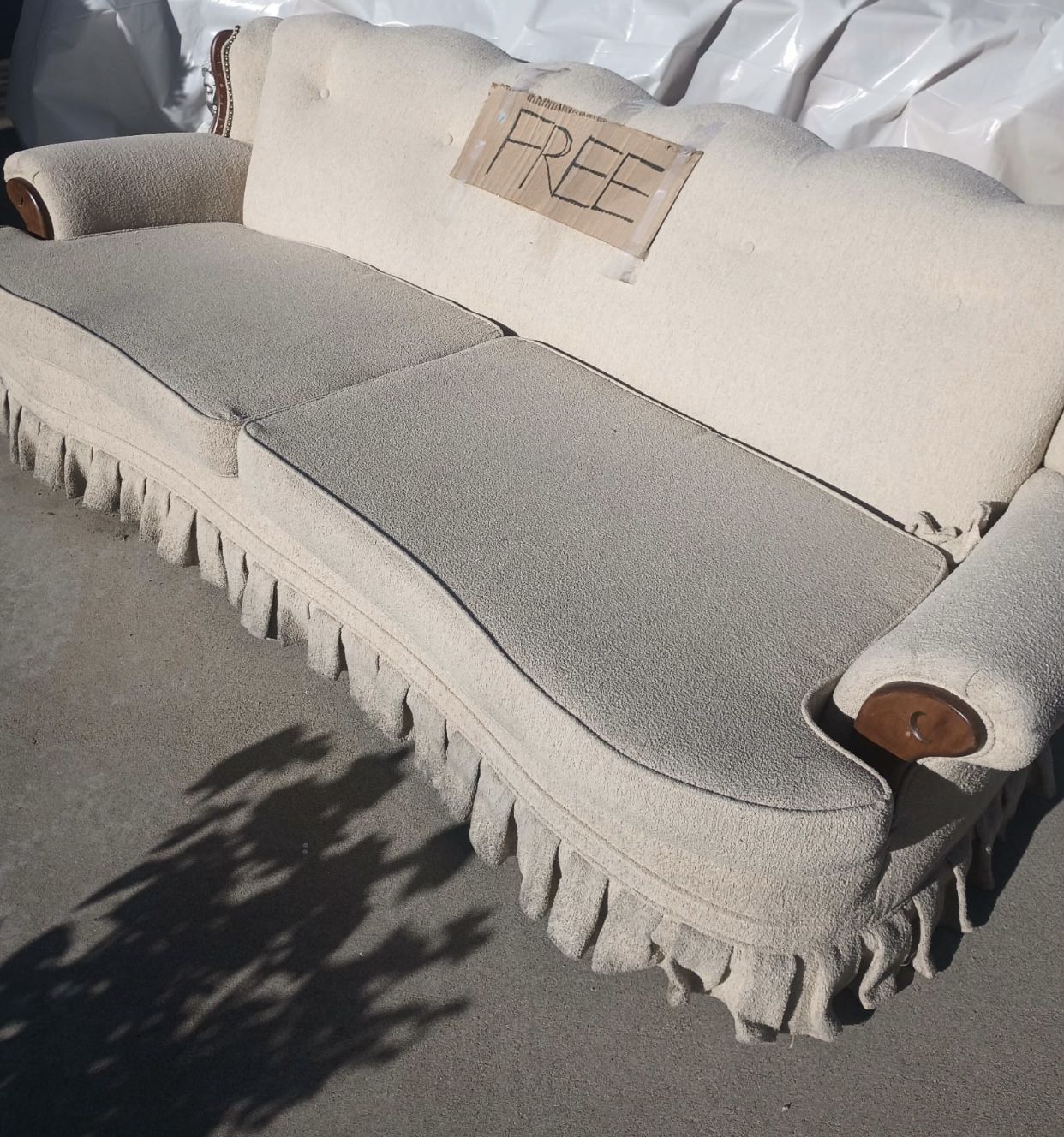 Free!! Vintage Couch