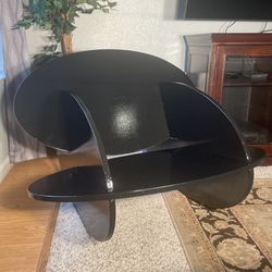 Oval Rocker Chair 