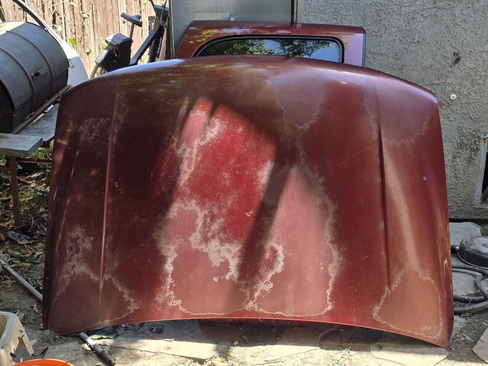 Hood For A Tahoe Yukon Suburban Ect..