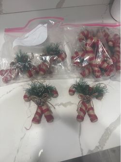 9 Christmas Candy Cane Decorations