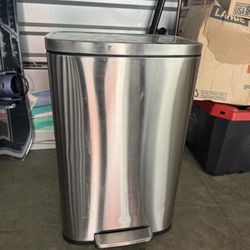 Kitchen Trash Can