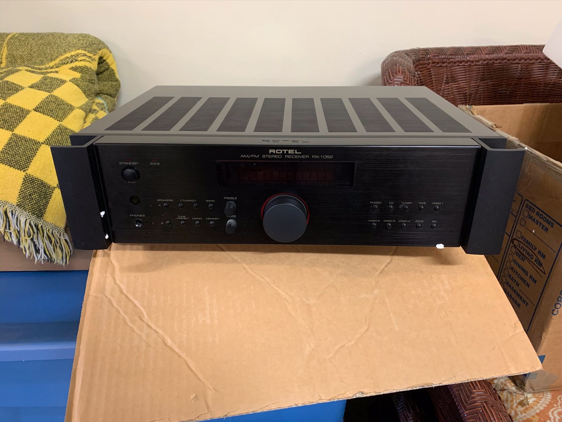 Rotel RX1052 Stereo Amplifier