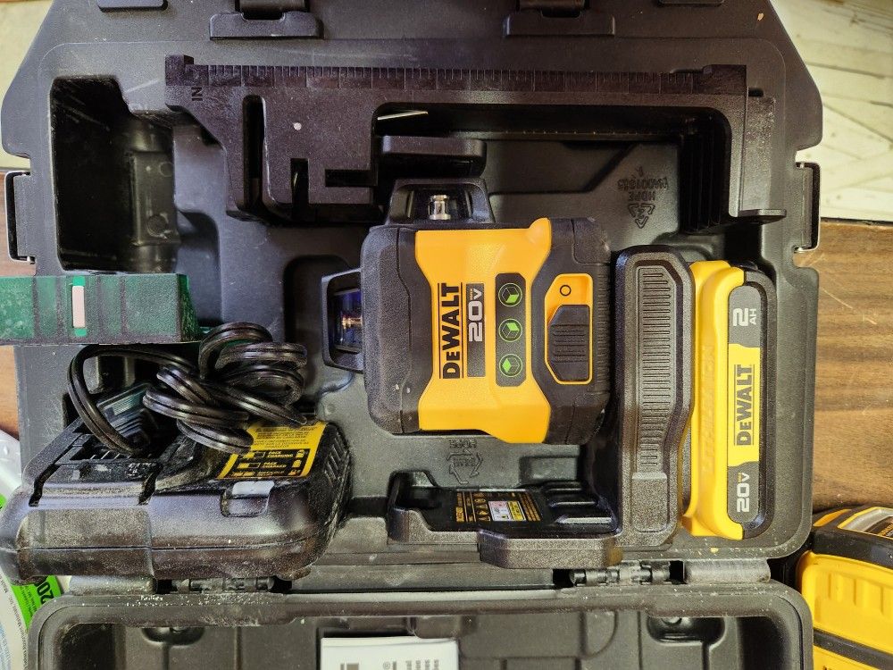 Dewalt Laser Level With Tripod