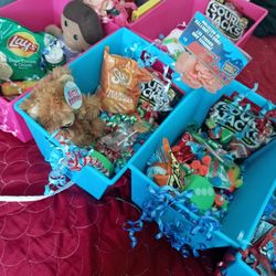 Hand Made Kids Party Gift Box 12$