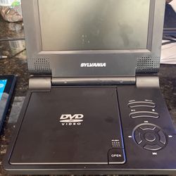 Portable DVD Player & Tablet 
