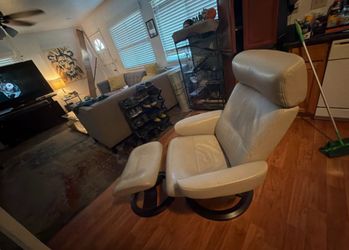 Oslo Leather Swivel Recliner with Matching Ottoman