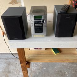 Phillips Small Stereo System -CD /Cassette