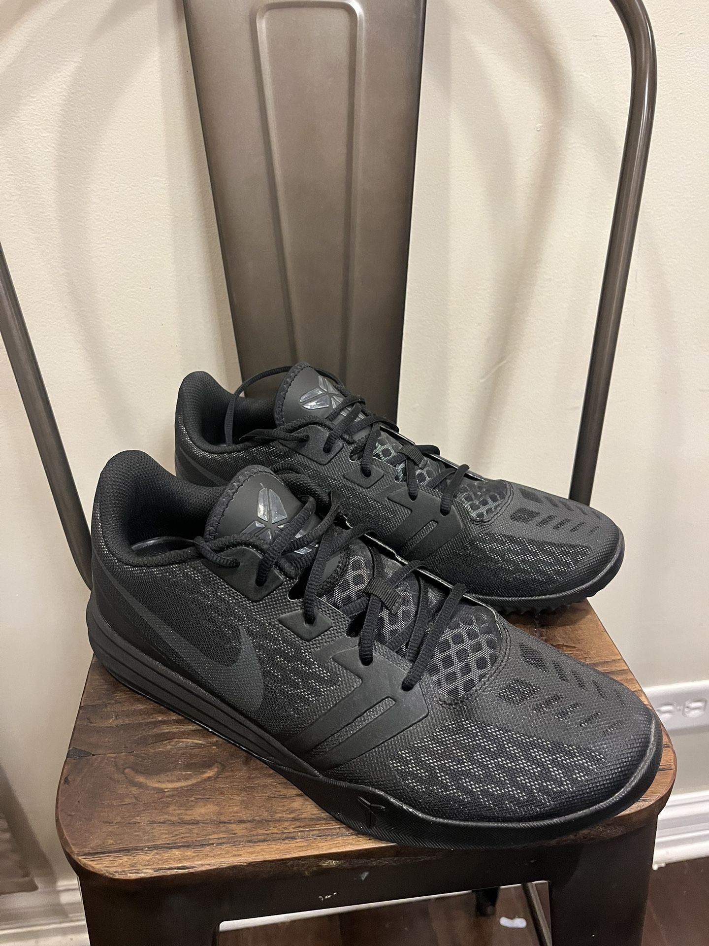 Nike Kobe Mentality 2014 Black Mamba 704942-002 Mens Size 13 worn once 