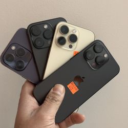 Factory Unlocked Apple iPhone 15 Pro 128gb, Sold with warranty 