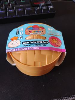 Squishy dumplings toy