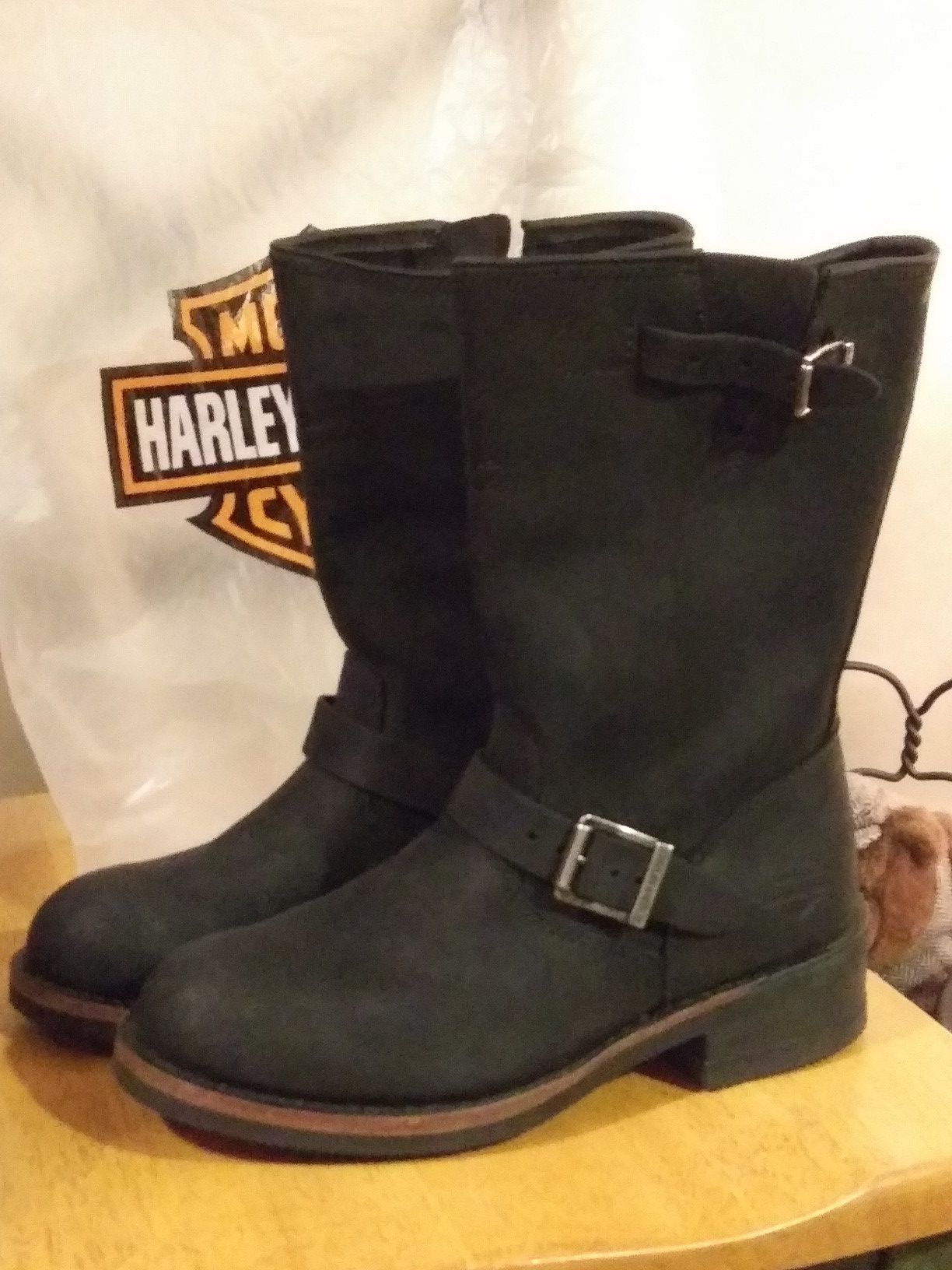 Woman's Harley Davidson boots size 8 half