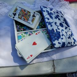 2 Set Of Play Card 