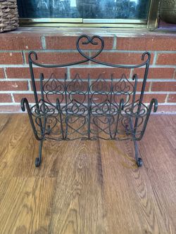 Vintage Rod Iron Magazine rack