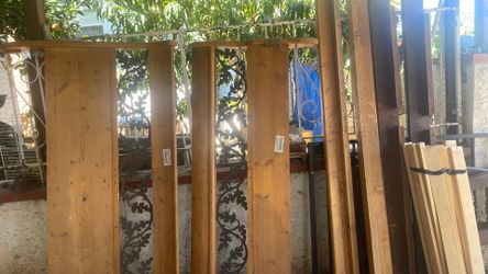 Queen N Twin Beds Wood Good Condition 