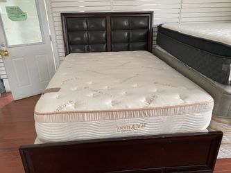 COMFY  QUEEN BED COMPLETE