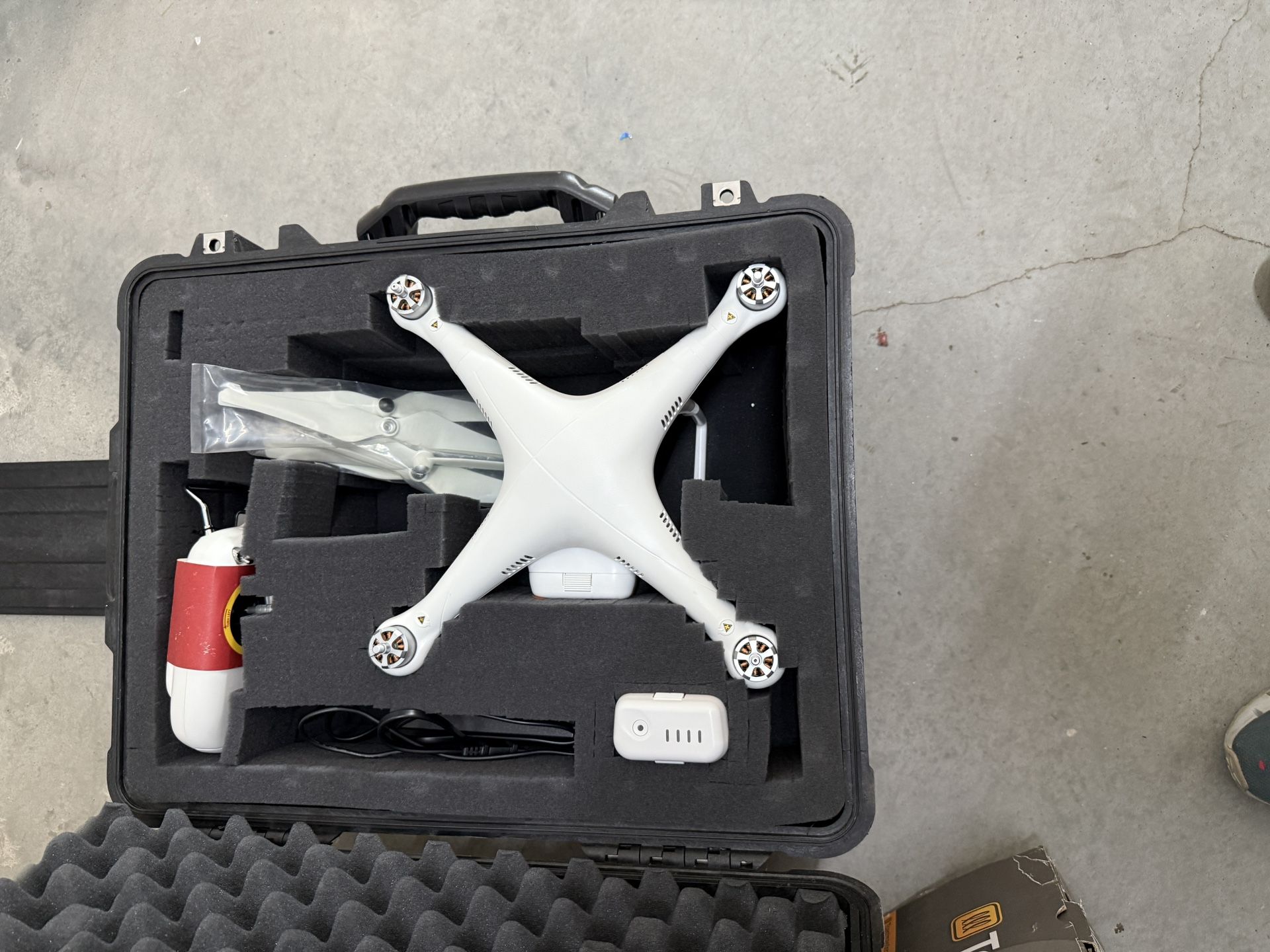 DJI Phantom 2 Drone
