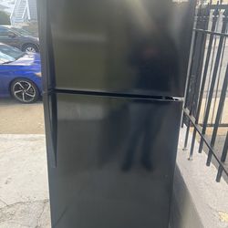 I have this  refrigerator in  a really good condition