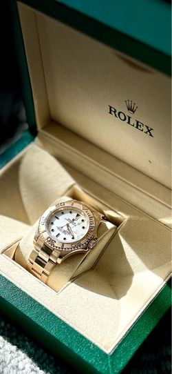 Rolex Yacht-Master 16628 | 18k Yellow Gold | White Dial | EXCELLENT - NO STRETCH