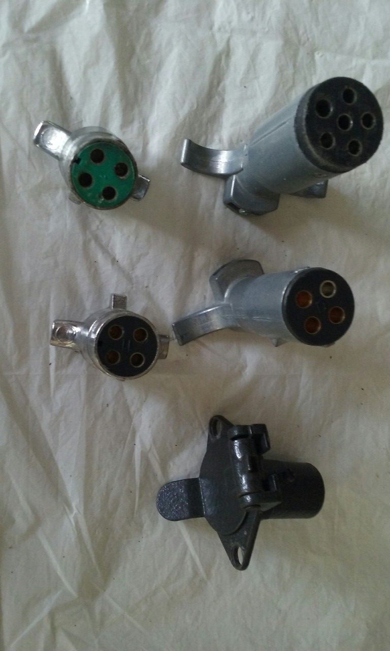 RV plugs