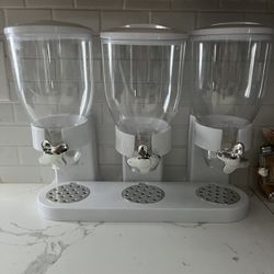 Cereal dispenser