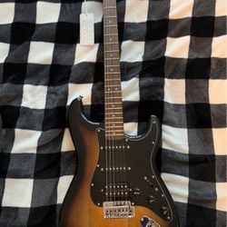 Fender Squire Stratocaster With A Frontman 15g