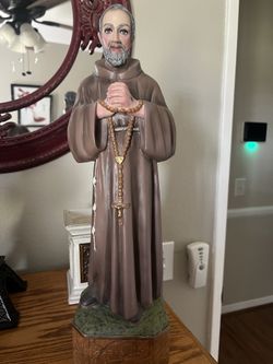 Statue. religious-Saint Padre Pio Statue