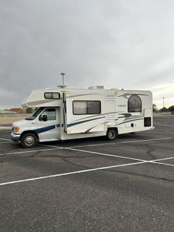 2004 Ford Coachman