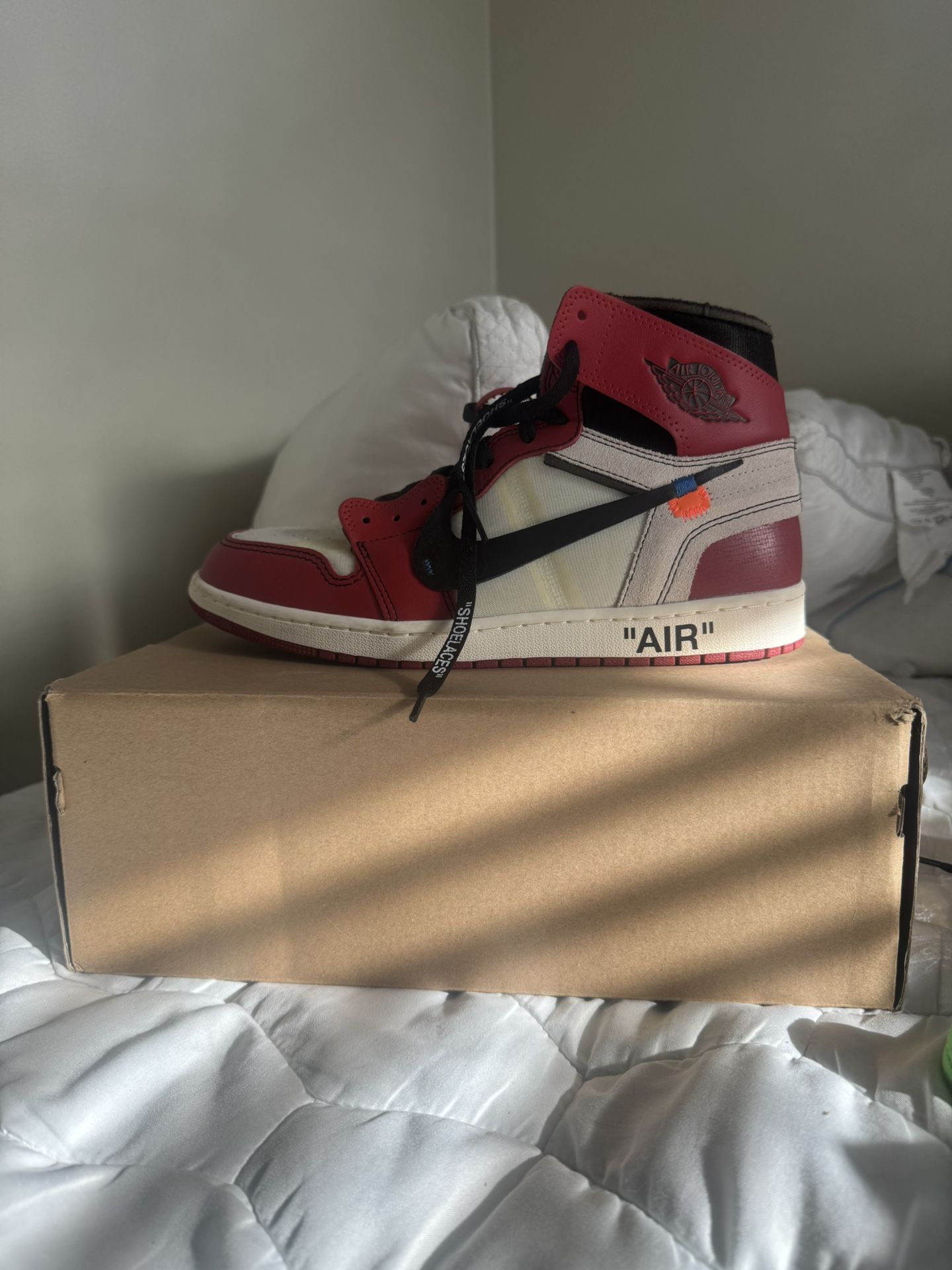 Jordan 1 Off White Chicagos Size 12