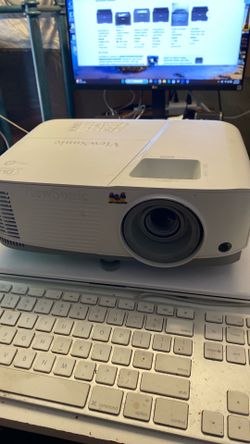 View sonic Projector PA503S