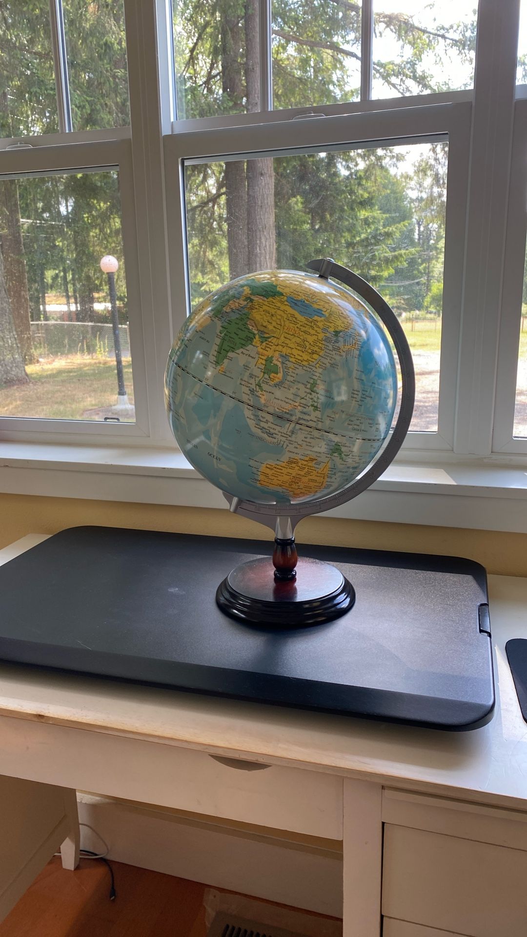 Globe