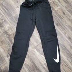 Nike swoosh black training therma fit Jogger Pants. Men's Sz S. EUC