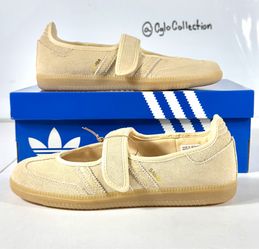 Adidas Samba Jane W (Size 8 Women’s)