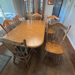 Dining room set made by Cochrane
